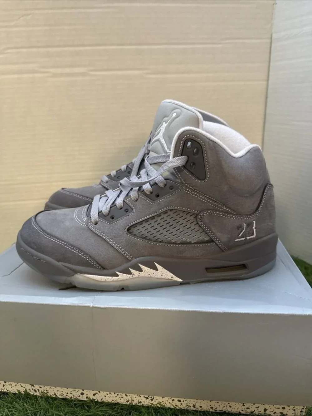 Size 10.5 - Air Jordan 5 Retro 2026 Wolf Grey